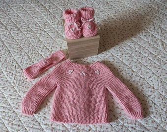 0-1 month set of hand-knitted bra, headband and slippers / hand-knitted birth layette / baby knitted set / pink layette