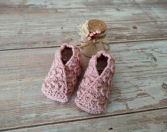 Knitted baby booties / hand-knitted baby booties / pink baby booties / kimono-style baby booties