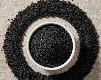 Biologische zwarte komijnzaadjes: een aromatische Indiase kookspecerij