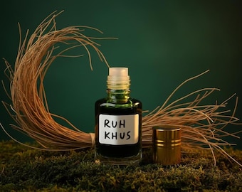 Attar de Ruh Khus hecho a mano / Aceite de vetiver natural / Notas terrosas / Sin alcohol y destilado al vapor