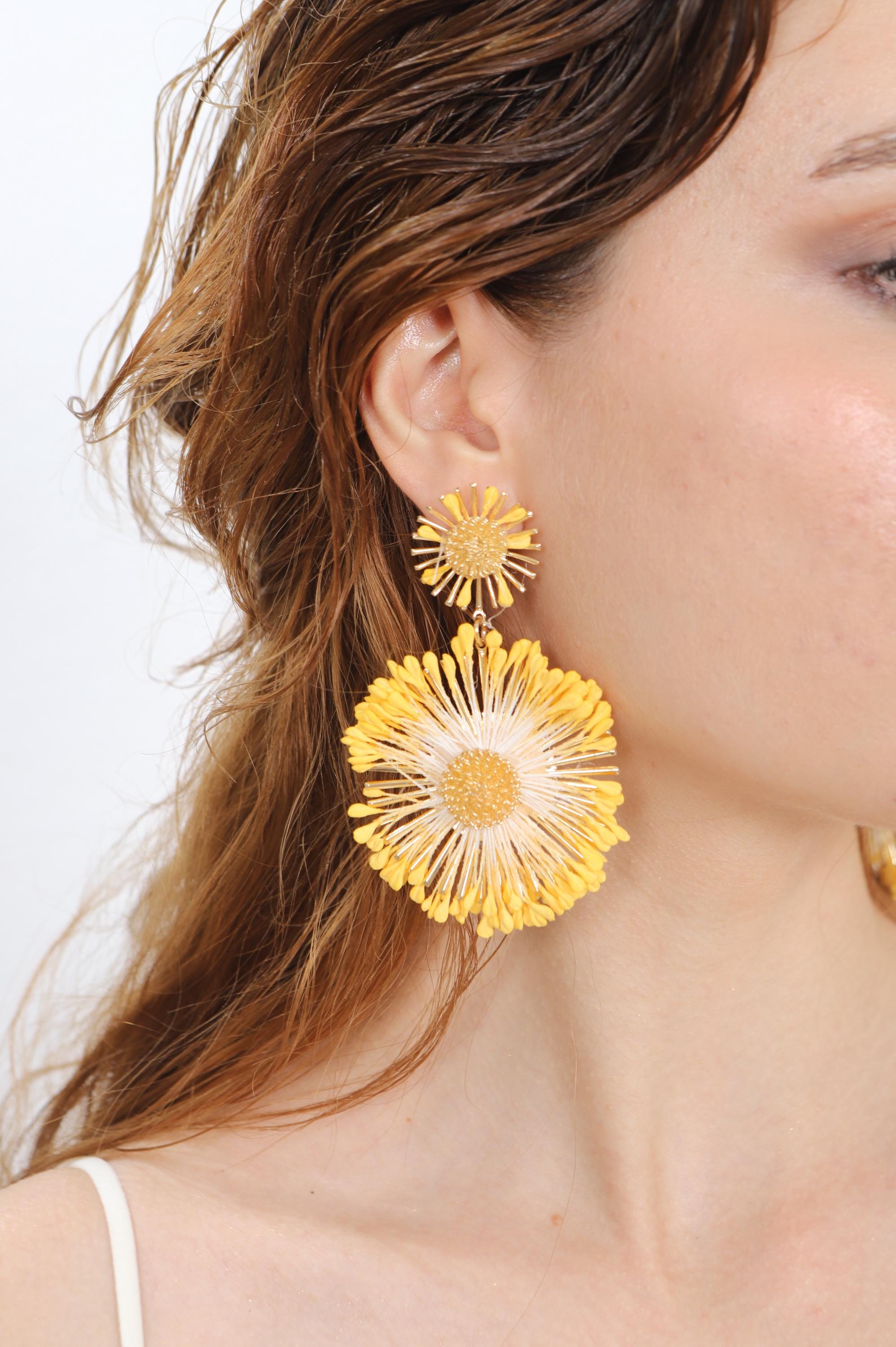 Yellow Daisy Statement Earrings,Summer Floral Drop Earrings,Boho Big Flower Earrings,Trendy Yellow Earring,For Her Jewelry Gift,Gift For Her
