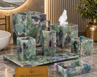 Juego de accesorios de baño de fluorita arcoíris auténtica de 7 piezas | Decoración de tocador de cristal de lujo | Dispensador de jabón, bandeja, caja de pañuelos y papelera de piedra preciosa verde
