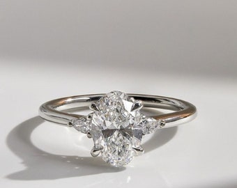 Three Stone 1.75 CT Oval Cut Moissanite Engagement Ring, 10K/14K/18K White Gold Wedding Ring, Unique Bridal Ring, Anniversary Gifts/Ring