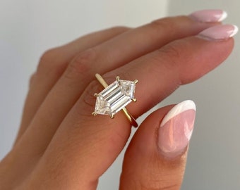 6 Prongs/2.25 CT Elongated Hexagon Cut Moissanite Engagement Ring/Solitaire Proposal Ring/Delicate Wedding Ring/Unique Anniversary Gift/Ring