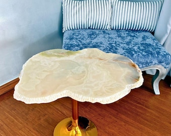 White Onyx Tulip Side Table - Modern Accent Table with Gold leg for Living Room