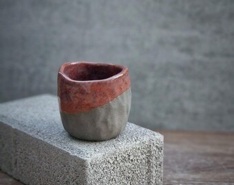 Handmade Kiva Cup Azora: Organic Shaped Ceramic and Pinched by hand - ~90ml / ~3.0oz