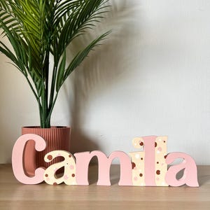 Scritta in Legno Personalizzata Nome Bambino/a-Decorazione Cameretta Unica/Fatta a Mano | Idea Regalo Originale Nascita,Battesimo,Compleanno
