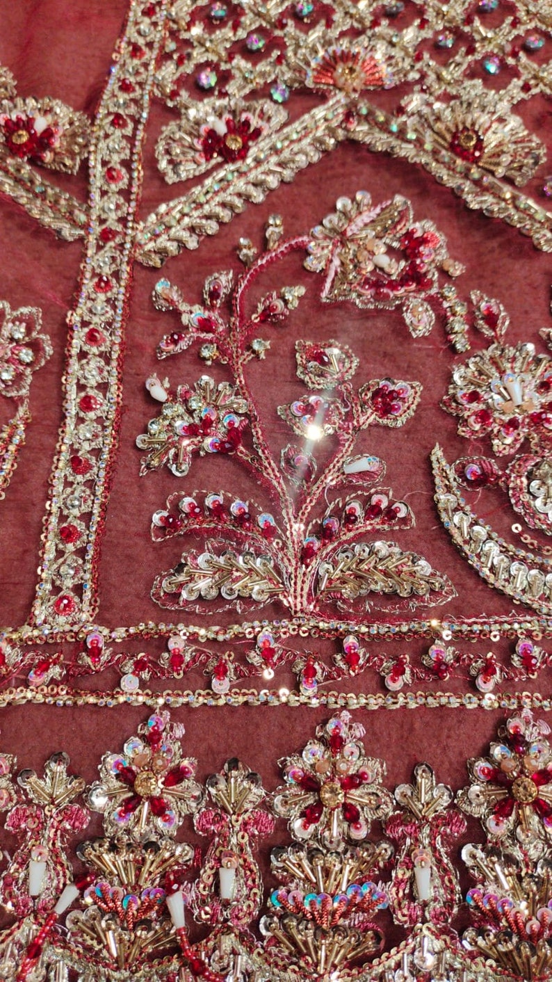Lyxig rödbrun broderad sharara-kostym: Pakistansk brudklänning bild 4