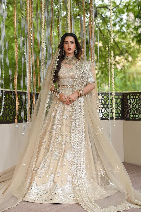 beige pakistani wedding dress Best Pakistani Bridal Dresses – Traditional & Modern Wedding Wear main image 0