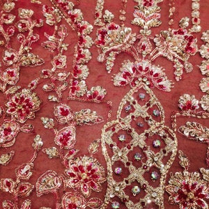 Lyxig rödbrun broderad sharara-kostym: Pakistansk brudklänning bild 5