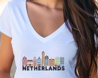 Kleurrijk T-shirt met V-hals Nederlandse gebouwen, shirt Nederlandse architectuur, grafische top dames, T-shirt Holland Landmark, Amsterdam Travel Apparel