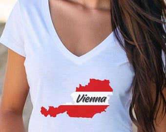 Kaart dames T-shirt Oostenrijk, T-shirt met V-hals Oostenrijk, reizigerscadeau, Wanderlust-shirt, Europese vakantietop, reisshirt Oostenrijk, reizen dames