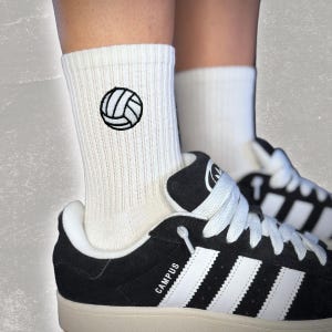 Socken bestickt | Volleyball Icon | für Sie und Ihn | Gr. 35-50 | Baumwolle |  Schwarz & Weiß | Lustiges Geschenk Freunde, Volleyball, Team