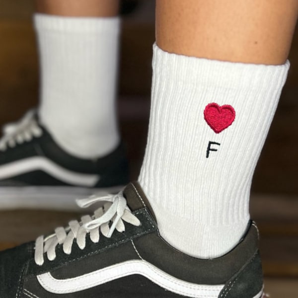 Socken Personalisiert Stickerei | für Sie und Ihn | Gr. 35-50 | Schwarz+weiß | Schönes Geschenk Jahrestag, Valentinstag, Partner