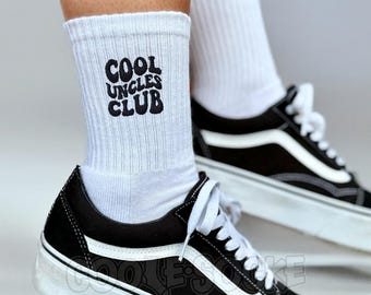 Socken bestickt | Cool Uncles Club Icon 119 | für Sie, Ihn, Kinder | Gr. 27-50 | Baumwolle | Schwarz & Weiß | Geschenk Onkel, Gebutstag