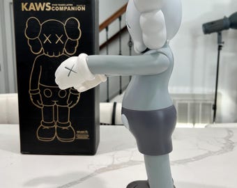 kaws incase コラボ　付属品 KAWSコラボ】世間を賑わすあのコラボが今年もやってきたけど