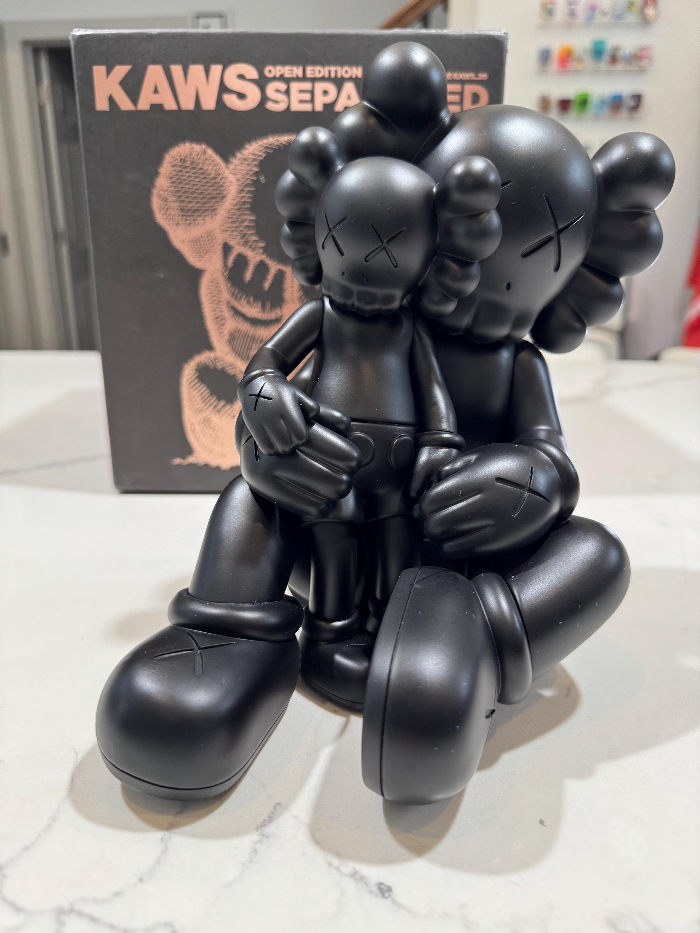 KAWS THE PROMISE フィギュアセット　オープンエディション KAWS - The Promise (Set of 3) - Lucky Cat Gallery