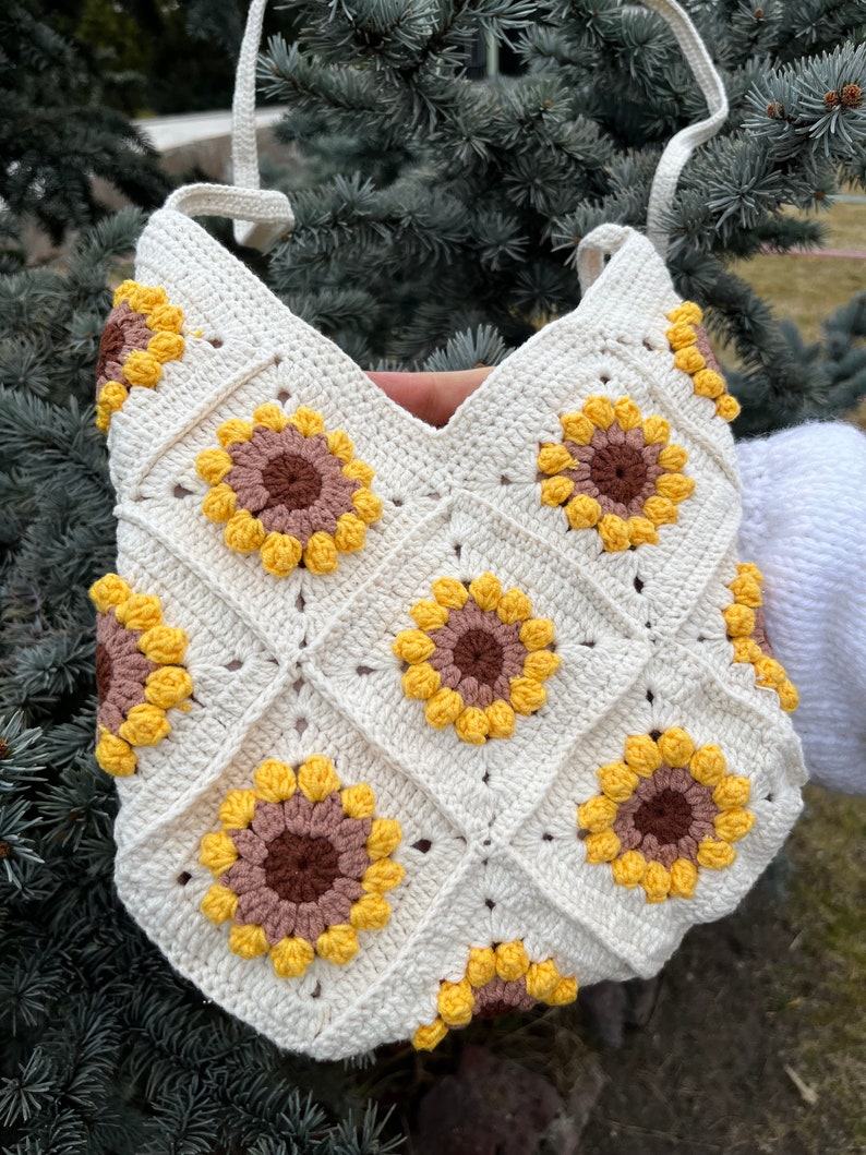 Sunflower Crochet Bag, Granny Square Daisy Bag, Floral Aesthetic Bag, Birthday Gift image 2