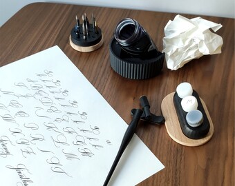 Tilt - Inkwell for Calligraphy - Ink holder