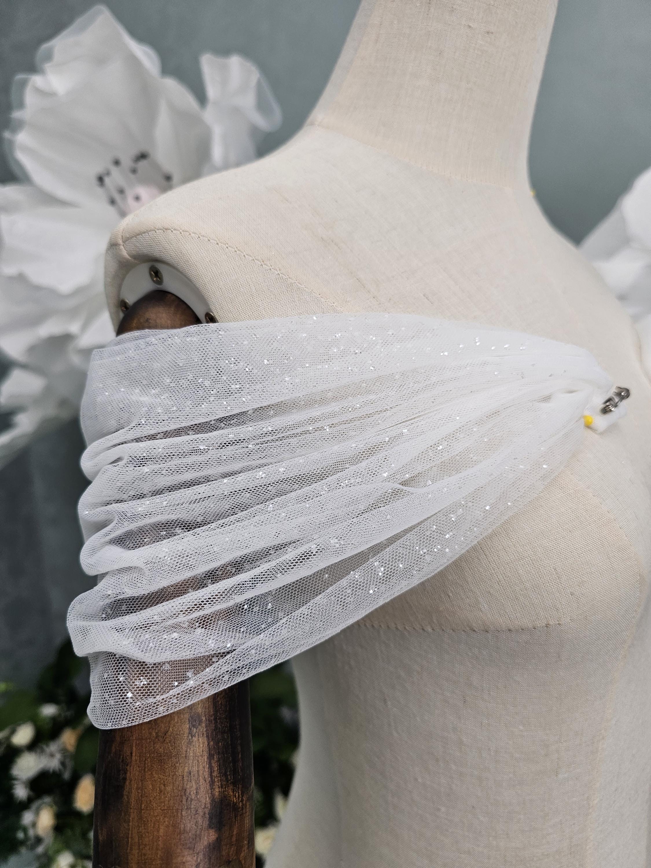 Off the Shoulder Detachable Sleeves Wedding Dress