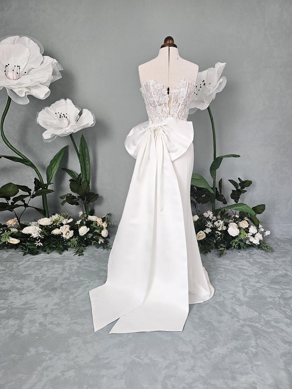 large satin bow for wedding dress LTP0810,Noble White Simple Designed Satin Wedding Dresses Big Bow Sash Laylatailor Shop