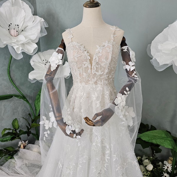Detachable Sleeves with 3D Floral Lace / 