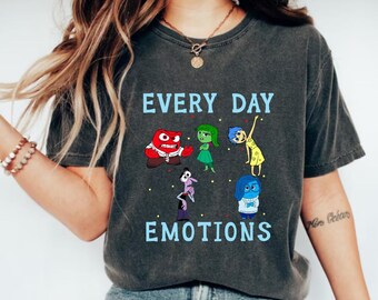 Camicia Disney Pixar Inside Out, Maglietta per la salute mentale, Camicia del film Disney Inside Out 2, Ogni giorno è pieno di emozioni Camicia, Personaggi Inside Out