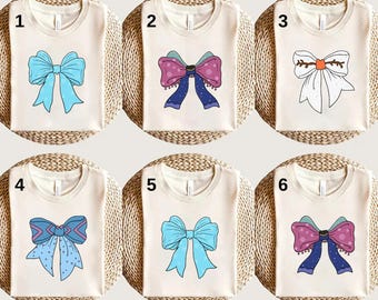 Camiseta de los personajes de Frozen de Disney, Camiseta con lazo coqueto de las princesas Elsa y Anna de Disney, Camiseta de las princesas de Frozen de Disney, Camiseta del Reino Mágico de Disney