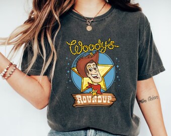 Camiseta de Toy Story Woody de Disney, Camiseta del sheriff Woody, Camiseta de Toy Story Land, Camiseta del sheriff Woody de Toy Story, Camiseta para niños de Disneyland, Camiseta de viaje de Disney