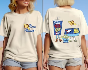 ディズニー トイストーリー ピザプラネット 両面シャツ、トイストーリーランドシャツ、ピクサーバースデーシャツ、ピザラバーシャツ、ウッディシャツ、ディズニーエイリアンシャツ