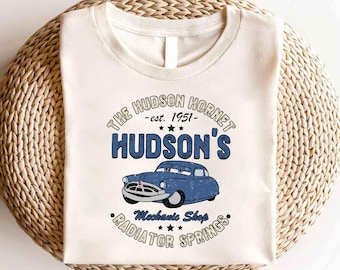 Camiseta de Disney Cars: El fabuloso Hudson Hornet, camiseta de Disney Rayo McQueen, camiseta de Magic Kingdom, camiseta de Cars Land, camiseta de Disney Radiator Springs