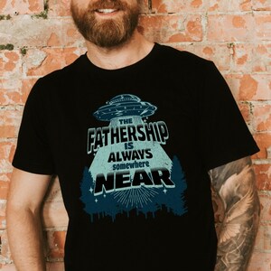 Science Fiction TShirt Gift for New Dad Nerdy Birthday Gift for Father&#39;s Day Space theme T Shirt UFO for Dad&#39;s Birthday Gift idea Sci Fi Tee