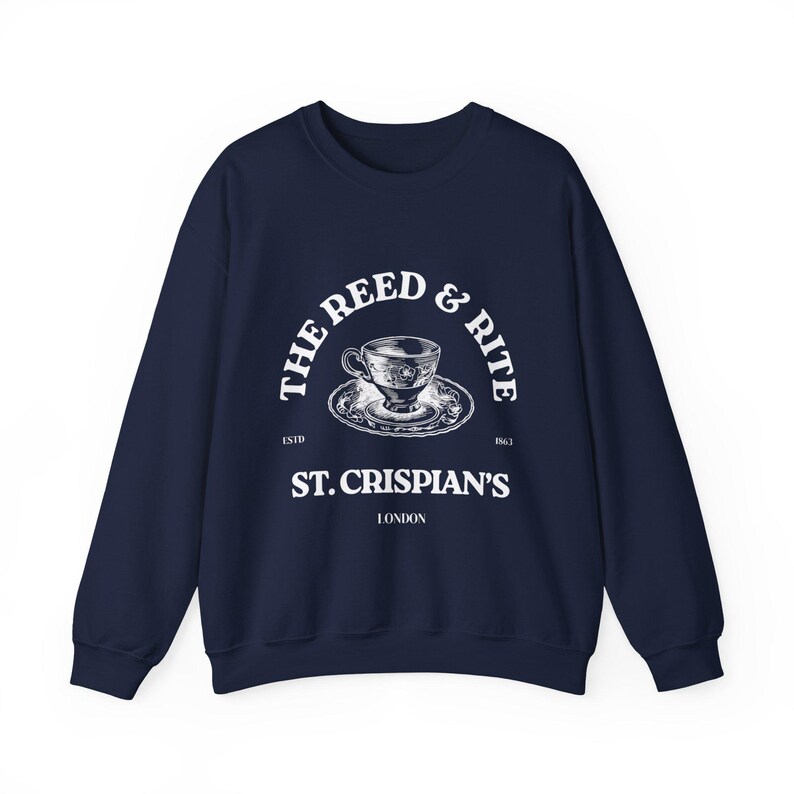 Emma M Lion Sweatshirt mit Rundhalsausschnitt - Reed and Rite in St Crispian's, London, bestes Merch-Geschenk für Bücherfans, Vintage-Vibe des viktorianischen Zeitalters Bild 5