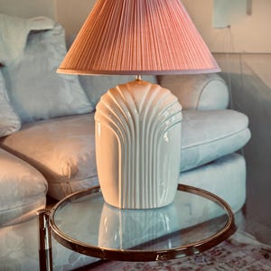 Curvy 80&#39;s Art Deco Draped Ceramic Light Ivory Eggshell Lamp |1980s Art Deco Revival | Post Modern Shell Lamp | 1980s Decor | Vintage Lamp