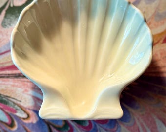 Vintage 80s Ceramic Seashell Dish: Art Deco Coastal Decor