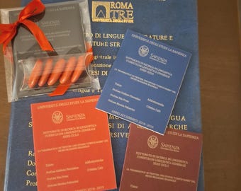 Custom thesis magnet | Graduation favor | Thesis cover magnets