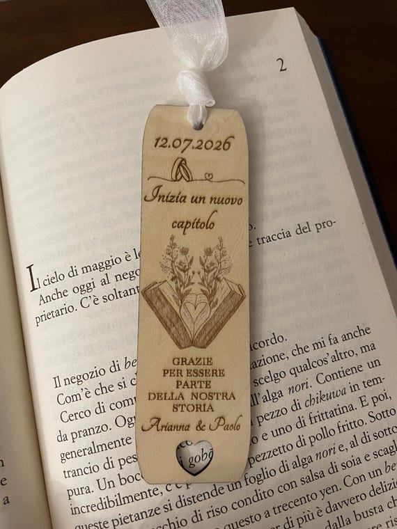 Personalized wooden wedding bookmark | "Start a new chapter" | Guest name, wedding favor, wedding keepsake