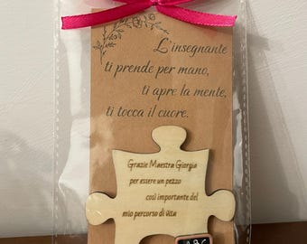 Teacher Puzzle Piece Magnet – Personalized Wood with Dedication + Card and Bow