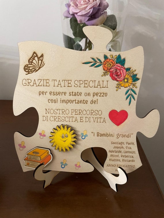 End of the year gift for nursery school teachers: wooden ornament in the shape of a puzzle