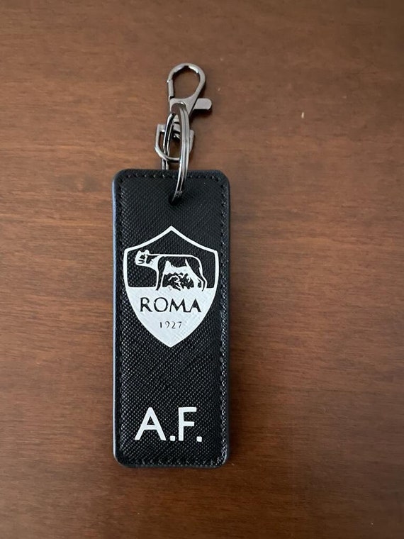Personalized men's key ring with initials and football team (Father's Day gift idea)