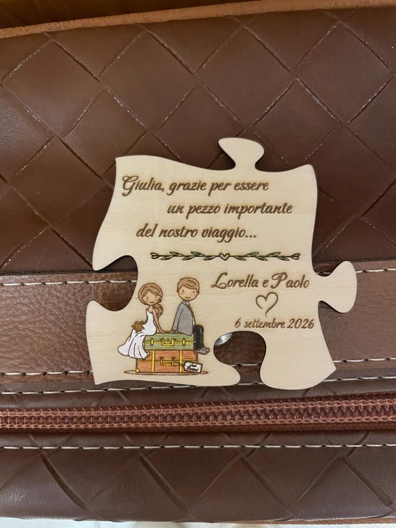 Personalized wooden wedding place card | Puzzle magnet with guest name, wedding favor, personalized wedding favor