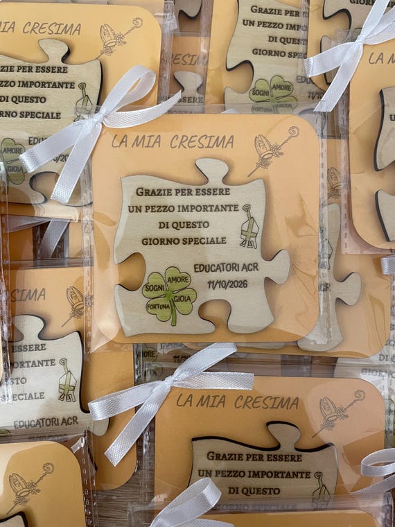 Confirmation favors for girls or boys - personalized "Quadrifoglio" wooden magnets