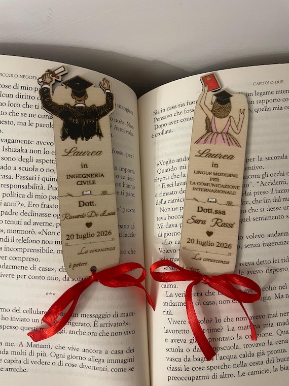 Graduation favors - Personalized bookmarks