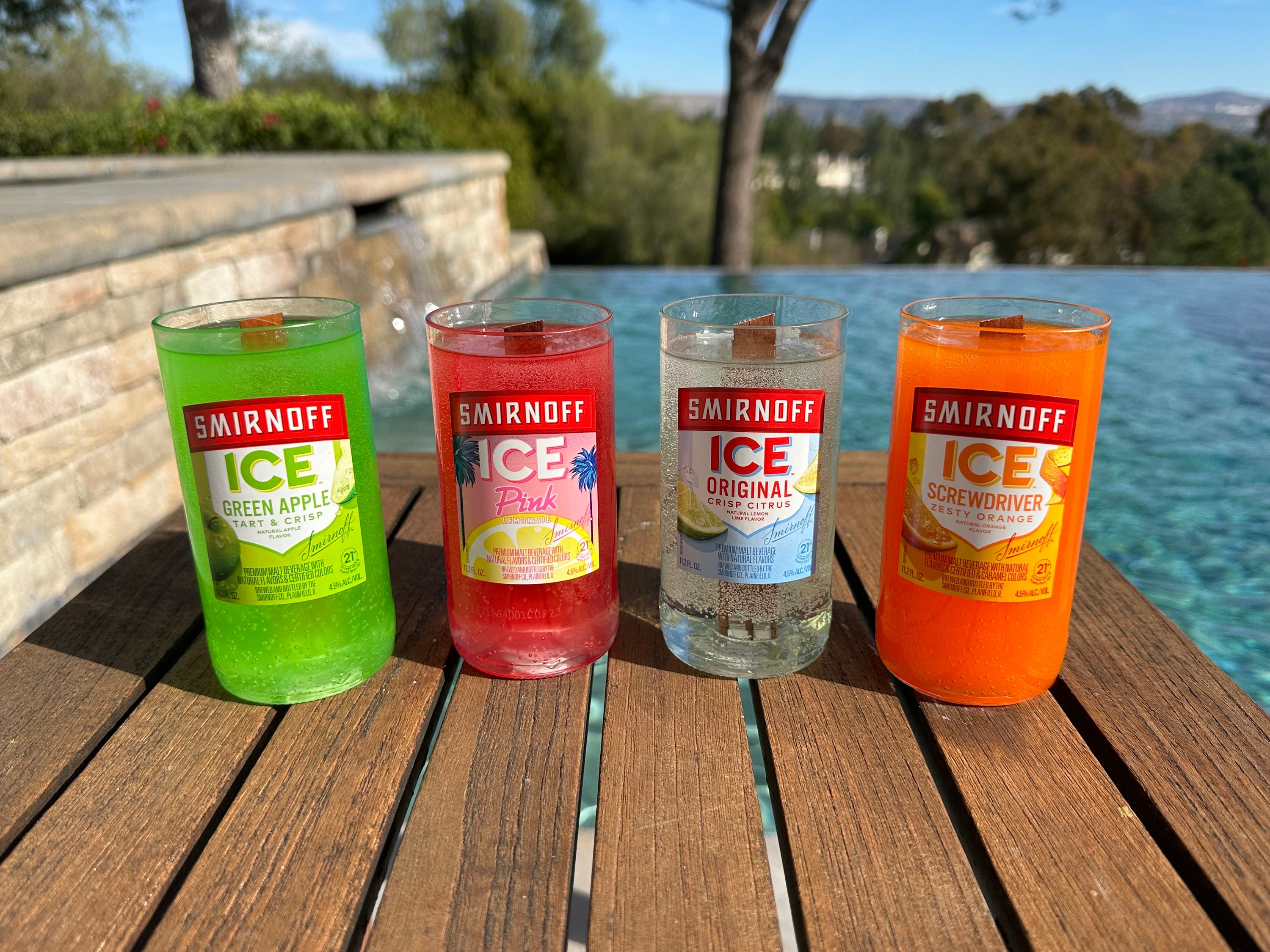 Smirnoff Ice 12.5 Oz Candle. Yummy Fruit Scent, Clear Gel Wax