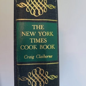 The New York Times Cookbook - Craig Claiborne 1961 vintage book