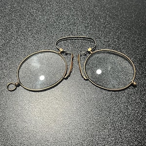 vintage pince nez eye glasses