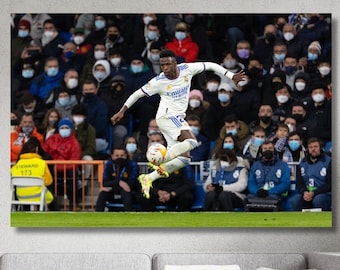 Vinicius Junior Canvas Wall Art, Soccer Print, Vinicius Jr Poster Art Print, Sports Wall Art, Man Cave Gift,Kids Room Decor , Ready to Hang