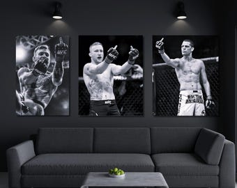 Conjunto de 3 láminas de arte mural de leyendas de la UFC con el dedo medio levantado, listas para colgar. Póster de Conor McGregor. Arte motivacional. Decoración de pared para fitness. Póster de la UFC.