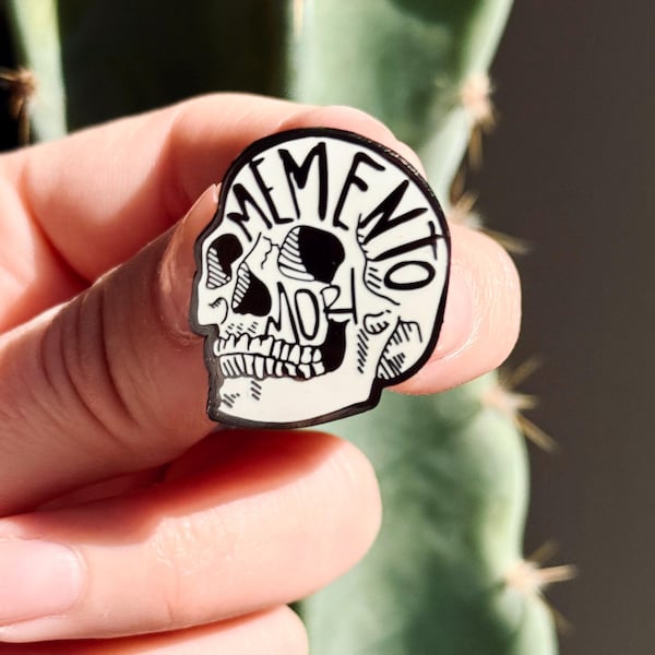 Memento Mori Skull Enamel Pin: Gothic Philosophy Reminder