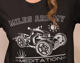 Camiseta Can-Am Ryker: Las millas son mi meditación - Camiseta Boho Trike Rider